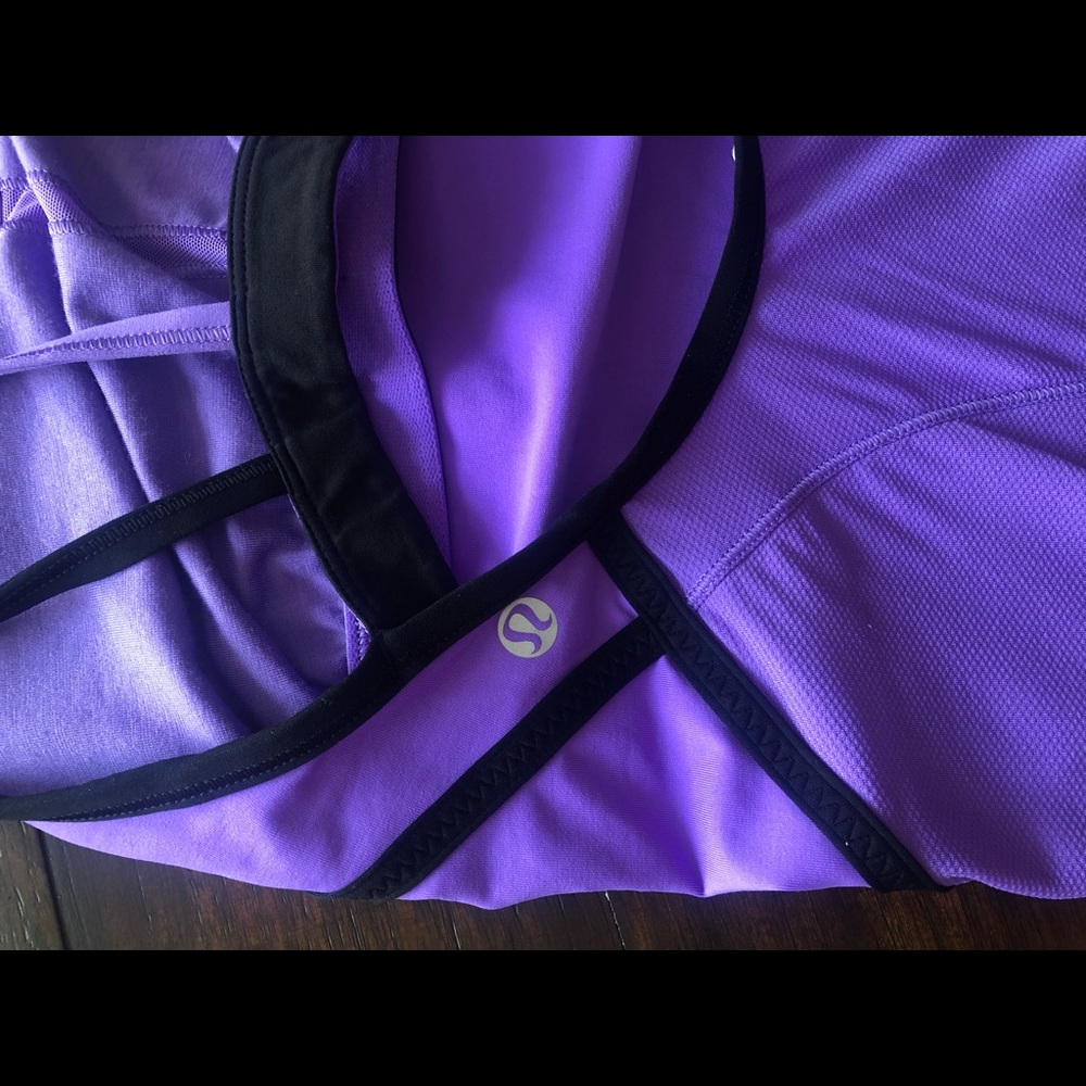 Lululemon athletica workout top with built-in bra